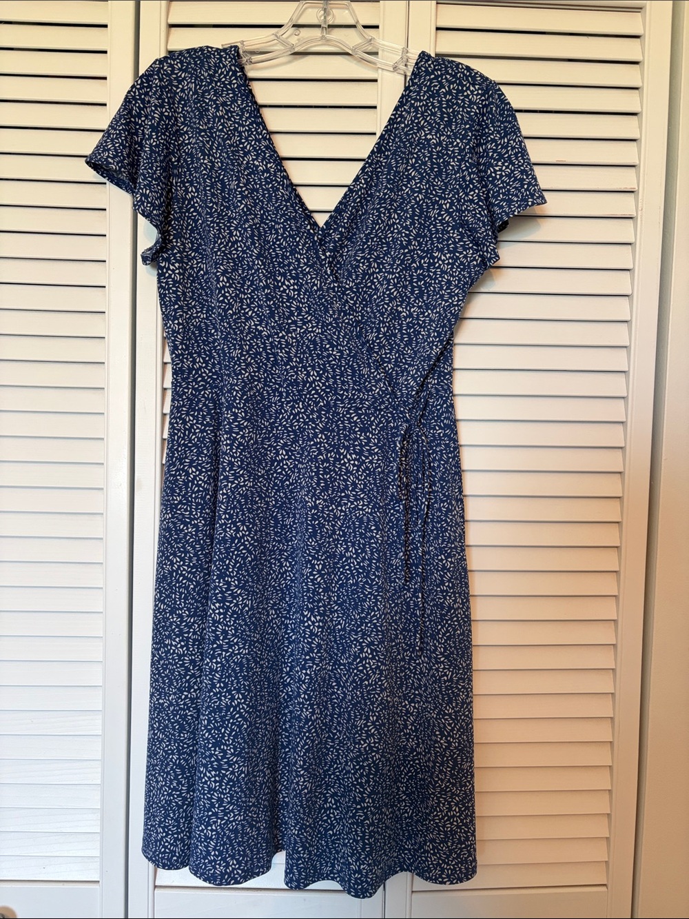 Kaileigh Navy & White Floral Midi Dress
